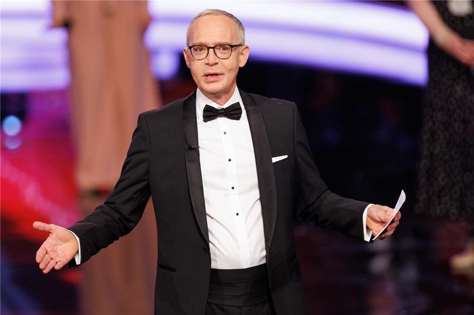 Als Moderator will Christoph Süß weitermachen. (Archivbild) Matthias Balk/dpa