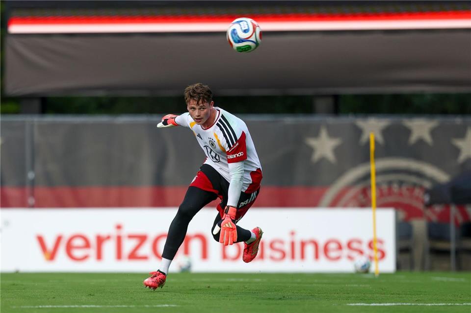 Als Trainingstorwart dabei in Winston-Salem: Jonas Urbig. Jan Woitas/dpa