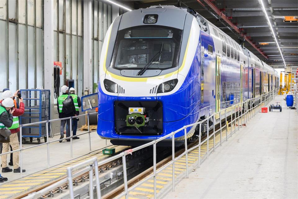 Alstom liefert 42 neue Züge für Schleswig-Holstein verspätet aus. (Symbolbild)Julian Stratenschulte/dpa