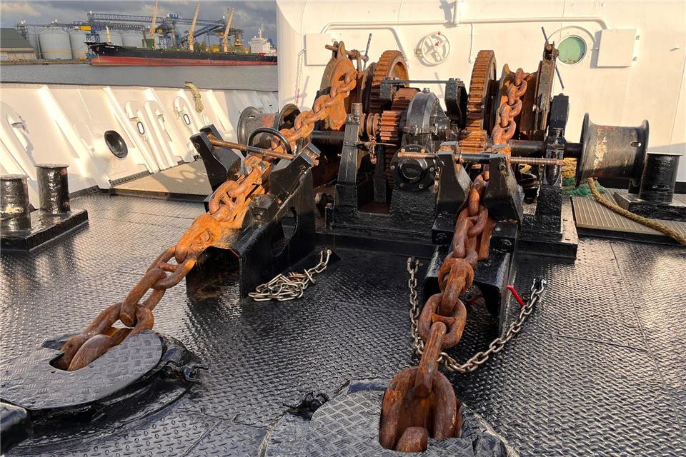 Altes Eisen: Wenn die Original-Anker gesetzt werden, sprühen die Ketten Funken.Heidi Scharvogel/dpa-tmn