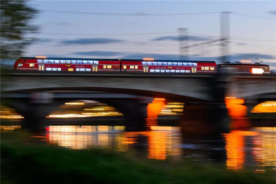 Am 14. Dezember wechselt der Fahrplan. (Archivbild)Robert Michael/dpa