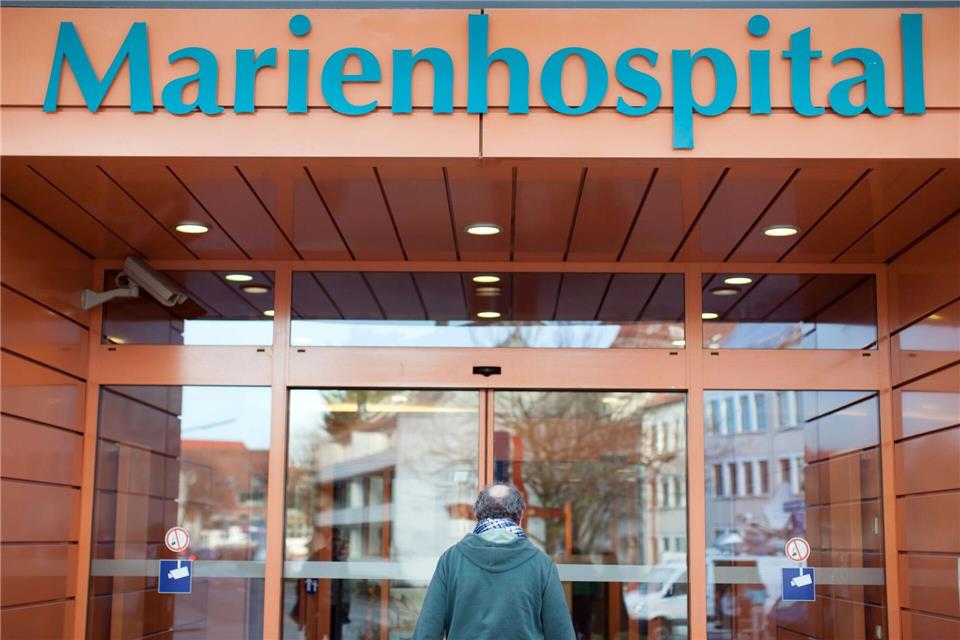 Am 17. November sollen in Osnabrück mögliche Weltkriegsblindgänger entschärft werden - auch das Marienhospital in der Innenstadt liegt in der Evakuierungszone. (Archivfoto)picture alliance / dpa