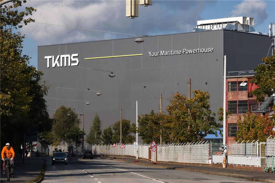 Am 20. Oktober sollen Aktien des Marineschiffbauers TKMS erstmals an der Börse gehandelt werden. (Archivbild)Marcus Golejewski/dpa