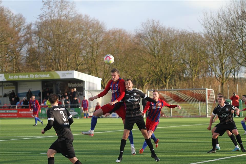 Am 25. Februar standen sich die SG Borken und der TuS 05 Sinsen noch in der Netgo-Arena im Kellerduell gegenüber. Beide Teams ziehen sich nach der Saison freiwillig aus der Landesliga zurück.