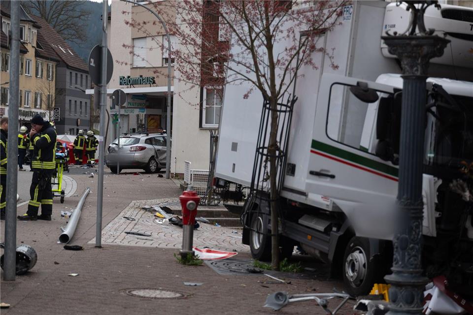 Am 25. März hatte ein Lastwagenfahrer laut Polizei die Kontrolle über sein Fahrzeug verloren und dabei eine junge Mutter und ihr Kleinkind getötet. (Archivbild)Joshua Rzepka/onw-images/dpa