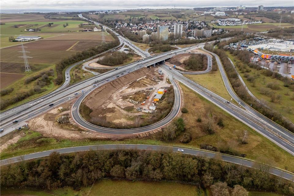 Am Autobahnkreuz Mainz-Süd sorgen neue Baustellen für Behinderungen. (Archivbild) Andreas Arnold/dpa