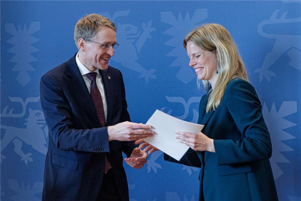 Am Dienstag erhielt sie von Ministerpräsident Daniel Günther (CDU) ihre Ernennungsurkunde. (Archivbild)Markus Scholz/dpa
