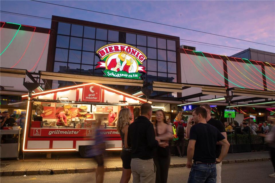 Am Donnerstag eröffnet der „Bierkönig“ offiziell die neue Ballermann-Saison.Clara Margais/dpa