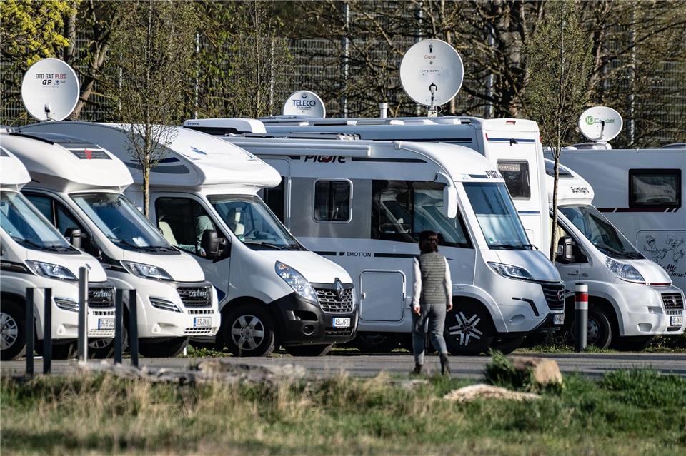 Am Feiertag sind viele Campingplätze ausgebucht. (Archivbild)Swen Pförtner/dpa