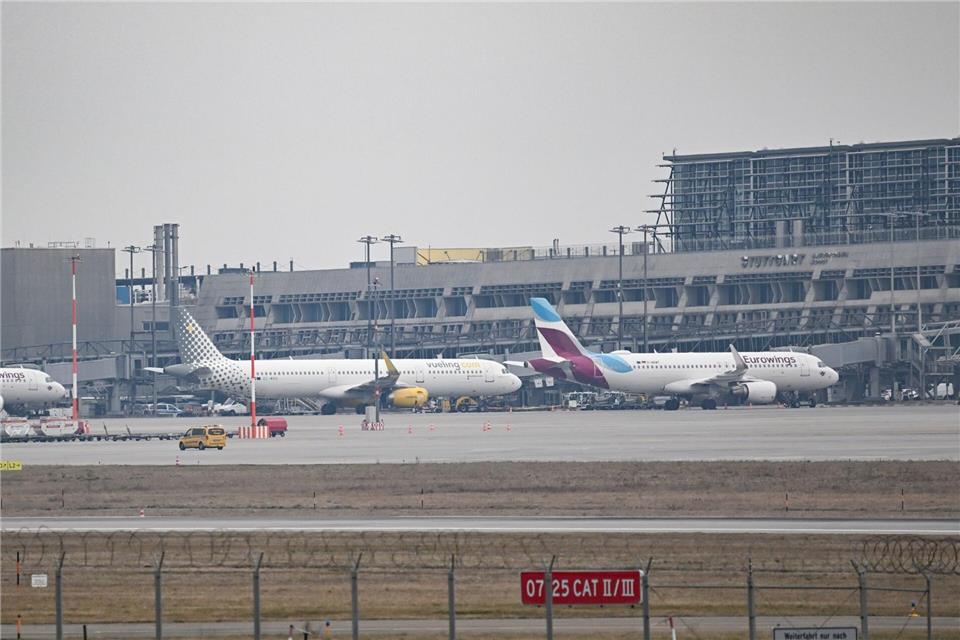 Am Flughafen Stuttgart ist es zu einem Brand gekommen. (Archivfoto)Bernd Weißbrod/dpa