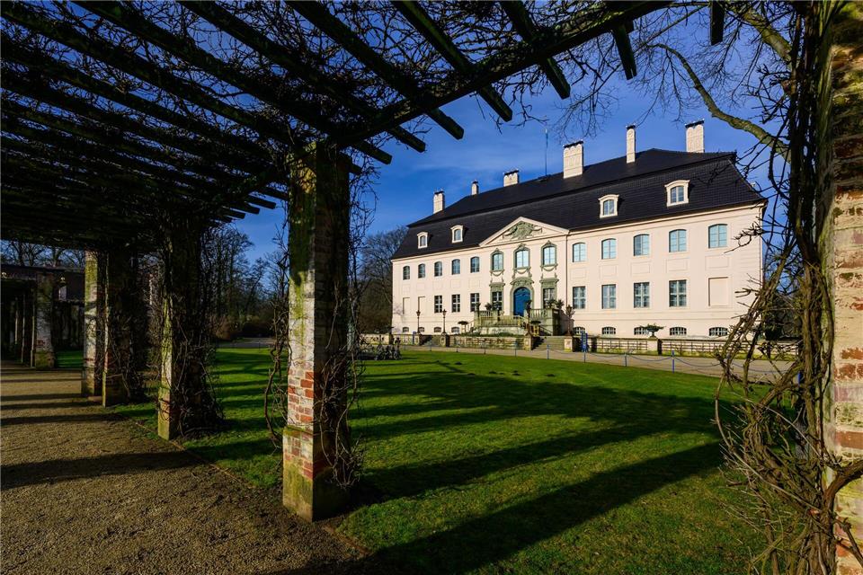 Am Freitag werden vom DWD stellenweise 18 Grad erwartet.Patrick Pleul/dpa