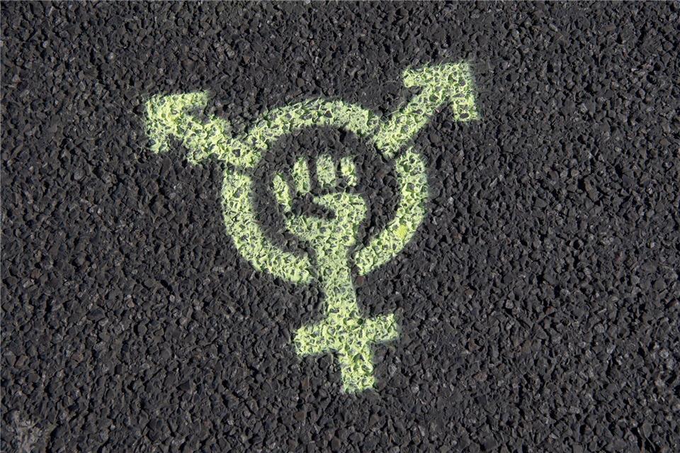 Am Internationalen Frauentag sind in Berlin gleich mehrere Kundgebungen geplant. (Symbolbild) Paul Zinken/dpa