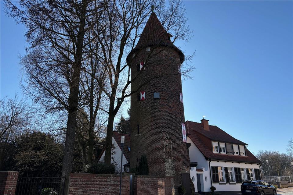 Am Kuhmturm feiert das Borkener Turm-Hörspiel seine Premiere.
