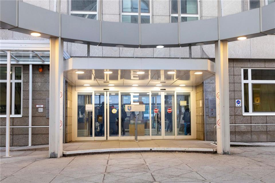 Neuer Cum-Ex-Prozess in Frankfurt: Fondsmanager vor Gericht Am Landgericht Frankfurt hat der nächste Cum-Ex-Prozess begonnen (Archivbild)Helmut Fricke/dpa