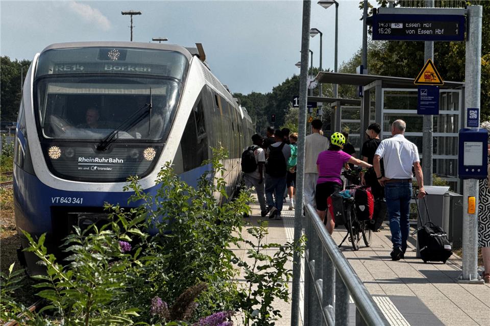 Am Montagnachmittag fuhr dieser RE 14, wenn auch mit wenigen Minuten Verspätung.