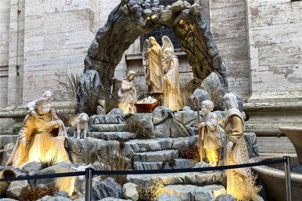Am Petersdom gibt es eine Krippe, die extra aus Mexiko hergebracht wurde.  Sabine Dobel/dpa