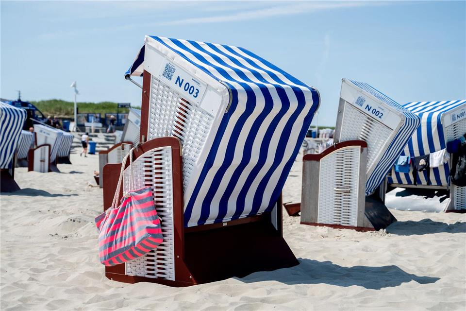 Am Pfingstwochenende erwartet Niedersachsen und Bremen sommerliche Temperaturen. (Symbolbild)Hauke-Christian Dittrich/dpa