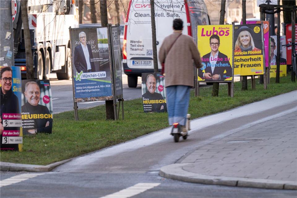 Am Sonntag sind in Bayern Kommunalwahlen. (Archivbild)Peter Kneffel/dpa