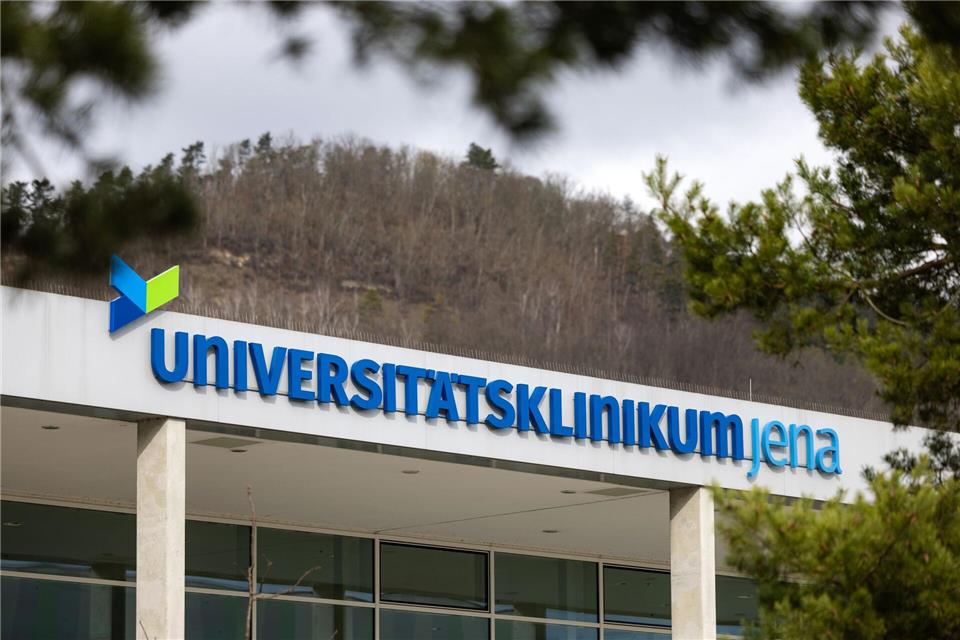 Am Uniklinikum in Jena kann es zu Terminverschiebungen kommen. (Archivbild)Michael Reichel/dpa