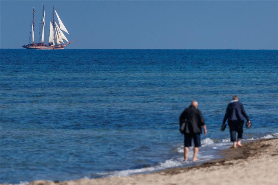 Am Wochenende soll es in Mecklenburg-Vorpommern frühsommerlich warm werden. Jens Büttner/dpa