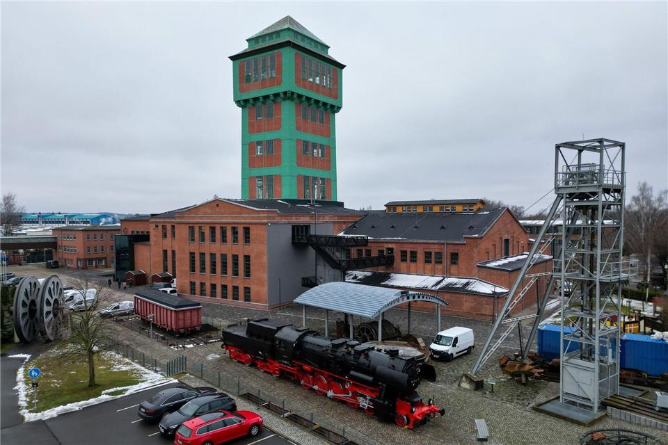 Am Wochenende wird das Bergbaumuseum nach jahrelanger Generalsanierung wiedereröffnet. Hendrik Schmidt/dpa