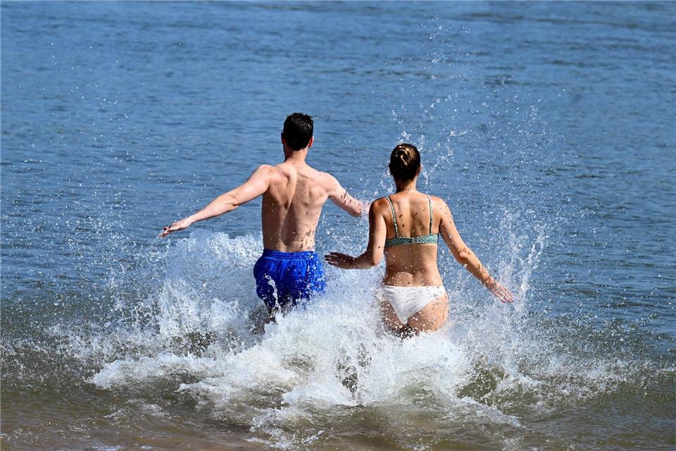 Sommerliches Wochenende in NRW erwartet Am Wochenende wird es nochmal sommerlich warm. (Archivfoto)Roberto Pfeil/dpa