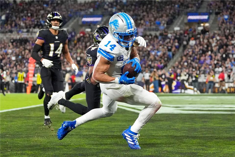 Amon-Ra St. Brown fing seinen vierten Touchdown der Saison.Stephanie Scarbrough/AP/dpa