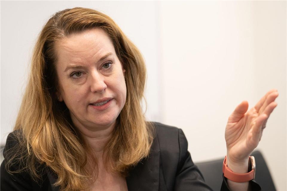 Amy Pope, Chefin der UN-Organisation für Migration, rät wegen des Iran-Kriegs zur Notfallplanung. Markus Lenhardt/dpa