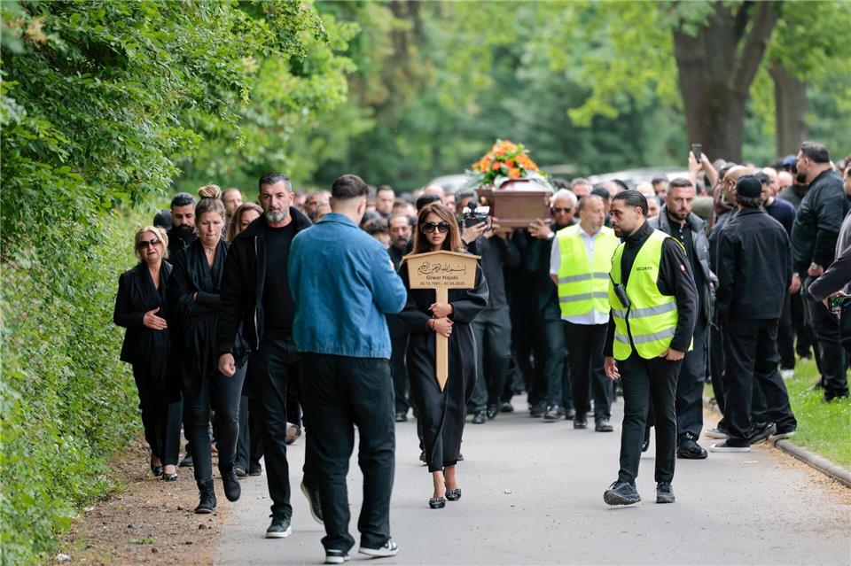 An der Beerdigung nahmen knapp 1.000 Menschen teil. Thomas Banneyer/dpa