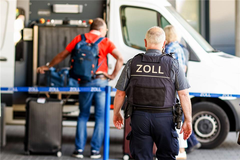 An diesem Tag kommt auch ein Röntgengerät zum Einsatz.Frank Molter/dpa