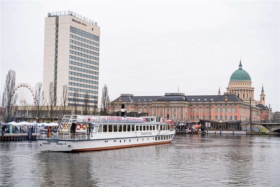 An diesem Wochenende starten die Dampfer in Potsdam in die Hauptsaison.Fabian Sommer/dpa