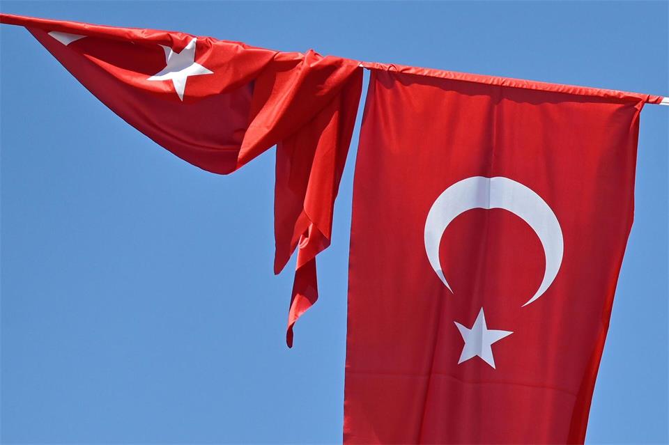 An einer Schule im Südosten der Türkei ist ein Lehrer erschossen worden. (Symbolbild)Anna Ross/dpa