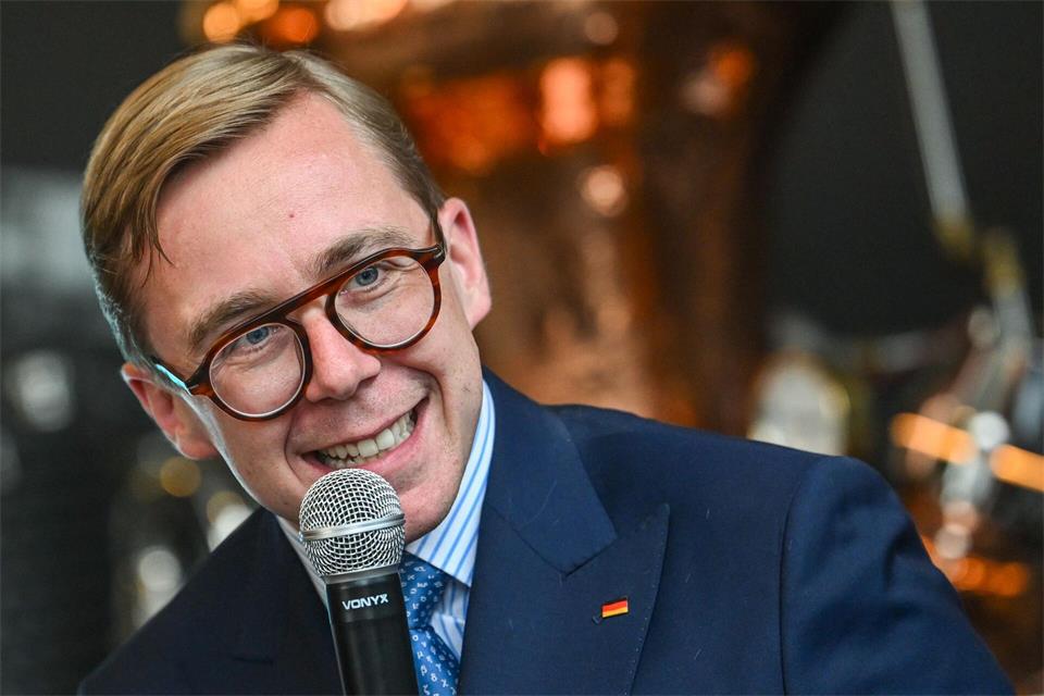 An einer Szene mit CDU-Politiker Philipp Amthor reiben sich viele Social-Media-Nutzer. (Archivbild)Britta Pedersen/dpa