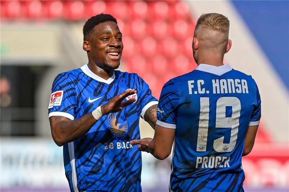 Ananou stand zuvor unter anderem bei Zweitligist Hansa Rostock unter Vertrag. (Archivbild)Armin Weigel/Deutsche Presse-Agentur GmbH/dpa