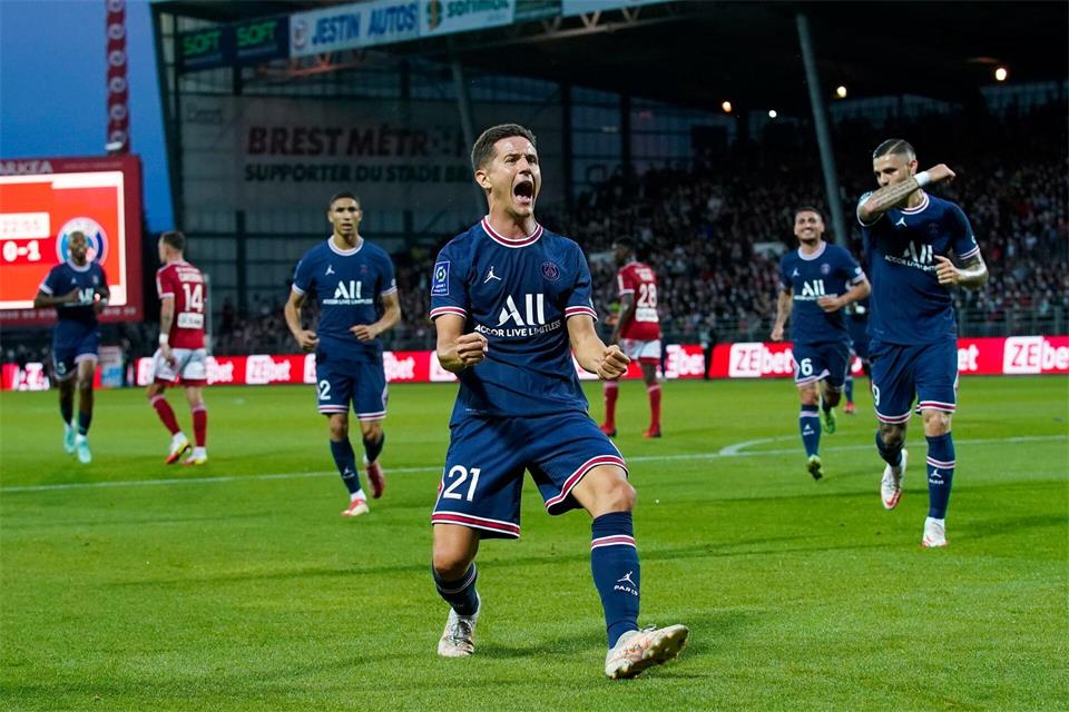 Ander Herrera spendet sein aktuelles Gehalt an seinen Verein. (Archivild)Daniel Cole/AP/dpa