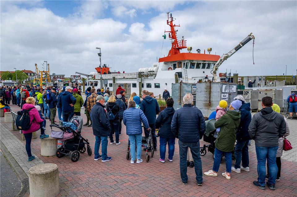Andere Reedereien und Inselfährgesellschaften wollen vorerst ihre Fährtarife nicht erhöhen. (Archivbild)Sina Schuldt/dpa