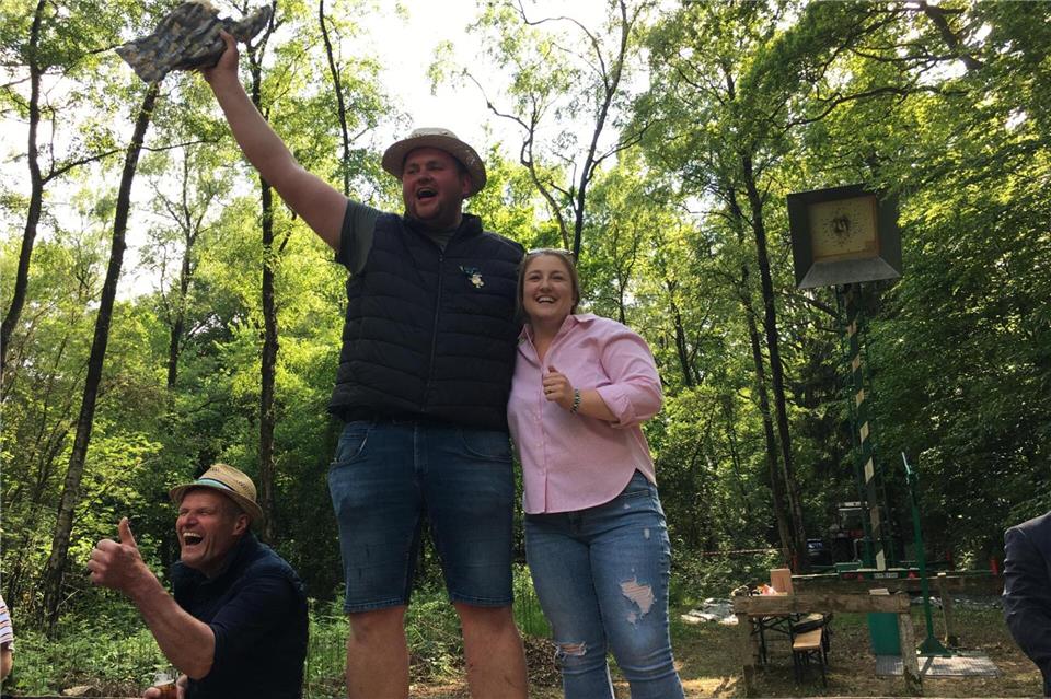 André Kappenhagen und Lea Schober ist das neue Königspaar in Hoxfeld.