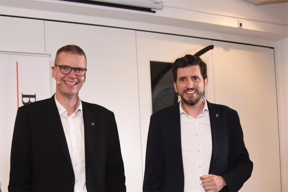 Andreas Berger (links) und Dr. Patrick Voßkamp am Abend der Podiumsdiskussion mit der BZ.