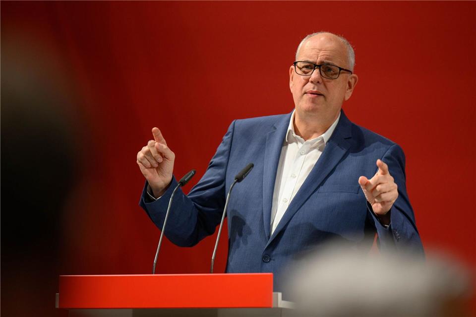 Andreas Bovenschulte ruft zum Wahlkampf auf.Izabela Mittwollen/dpa