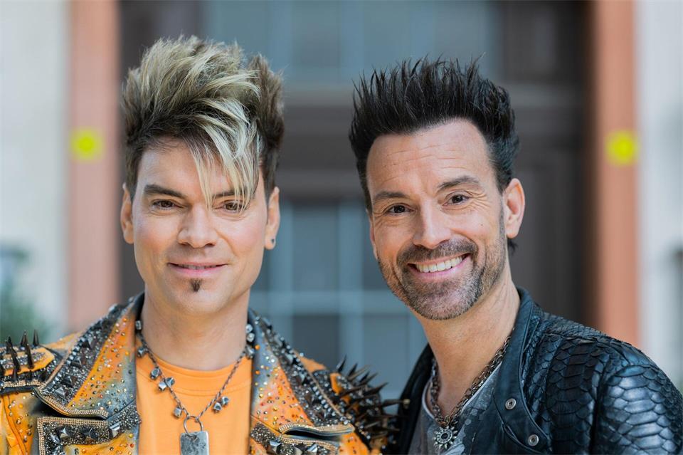 Andreas Ehrlich (rechts) hat an Bruder Chris schon früh Schauspiel-Talent entdeckt.Rolf Vennenbernd/dpa