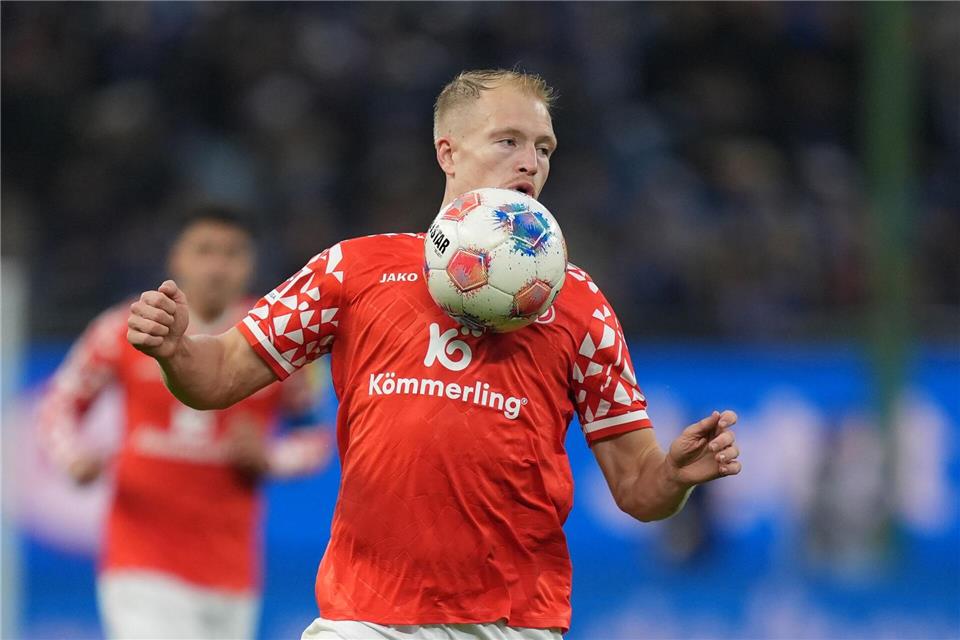 Andreas Hanche-Olsen erzielte das Mainzer Siegtor im Test gegen Al-Ahli. (Archivbild)Marcus Brandt/dpa