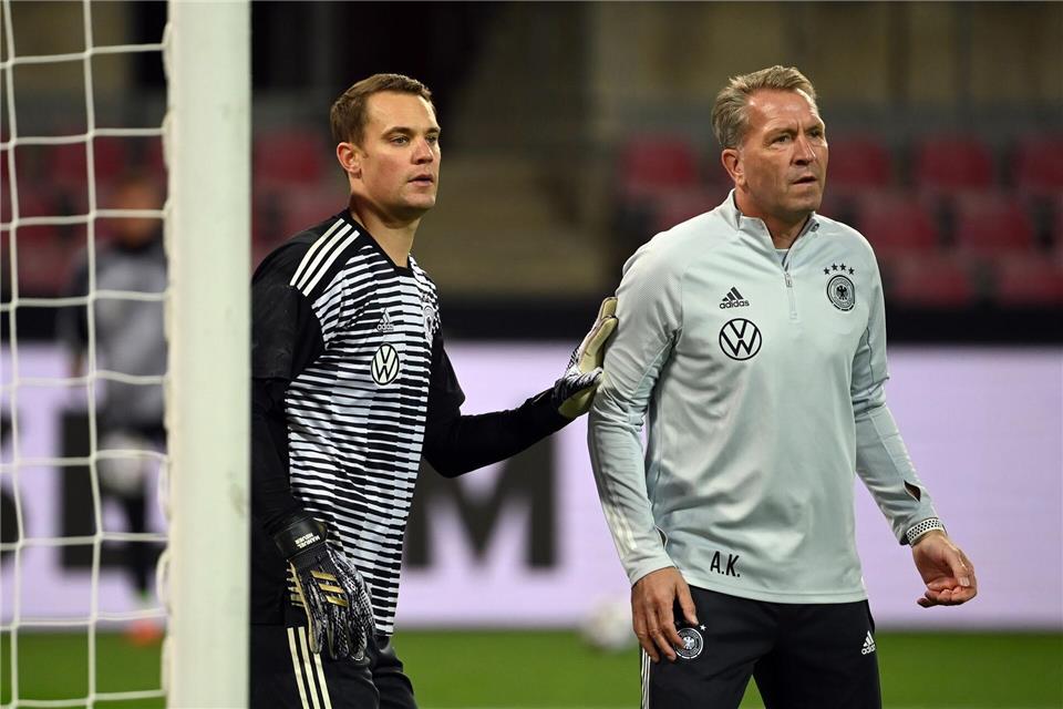 Andreas Köpke (r) war über ein Jahrzehnt Manuel Neuers Torwarttrainer bei der Nationalmannschaft. (Archivbild)Federico Gambarini/dpa