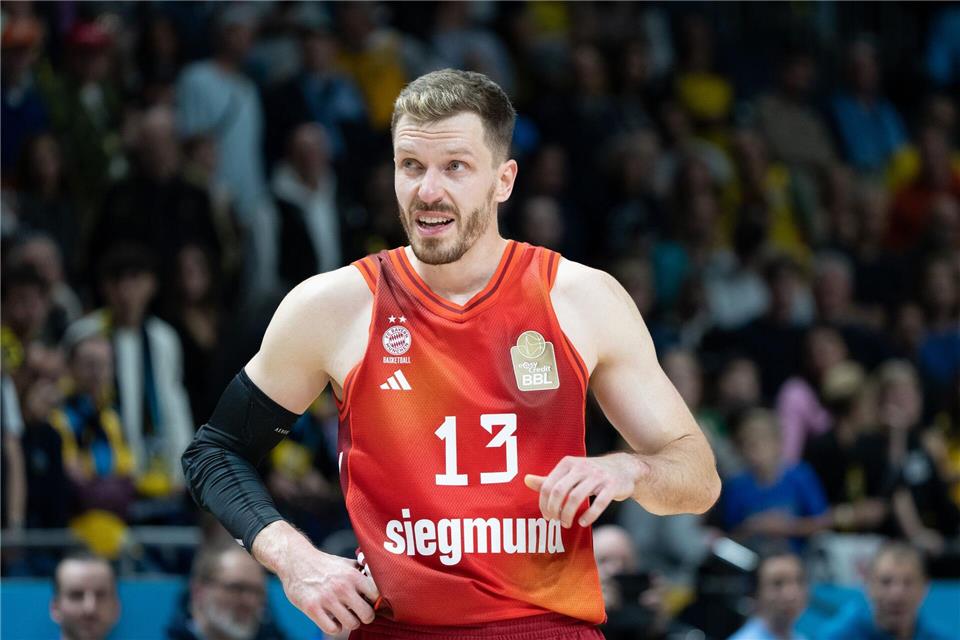 Bayern-Basketballer gewinnen gegen Real Madrid Andreas Obst tat sich gegen Real schwer, die Bayern-Basketballer gewannen dennoch.Soeren Stache/dpa