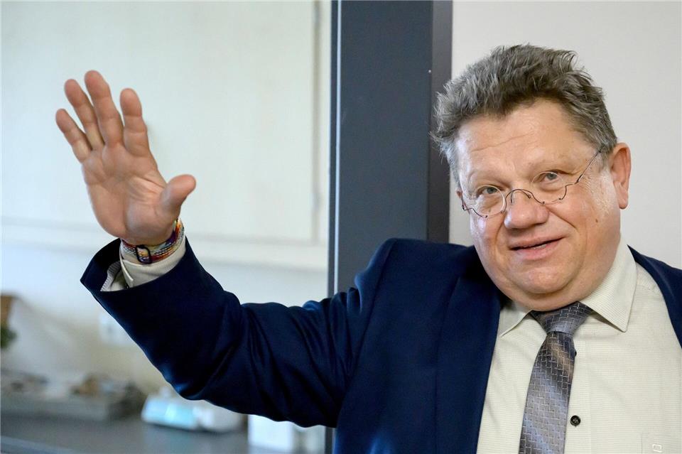 Andreas Philippi mahnt bei den winterlichen Temperaturen zur gegenseitigen Rücksichtnahme. (Archivbild)Swen Pförtner/dpa