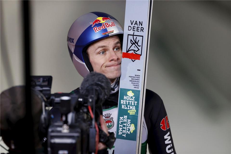 Andreas Wellinger ist noch ganz weit weg von Olympia-Form.Pepe Korteniemi/Lehtikuva/dpa