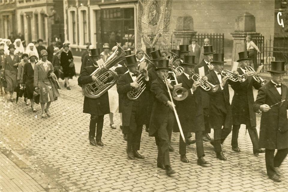 Anfang der 1930er-Jahre war der Musikverein auf einer Prozession in Kevelaer zu hören.