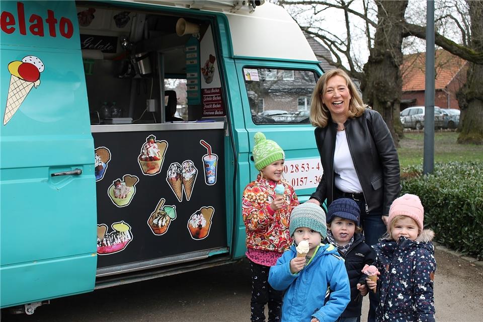 Angela Kuhlmann hatte zum Abschied einen Eiswagen organisiert.