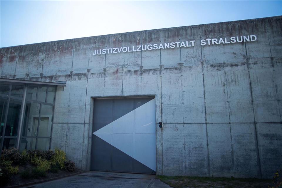 Angriffe auf Bedienstete sind Einzelfälle. (Symbolbild)Jens Büttner/dpa-Zentralbild/ZB