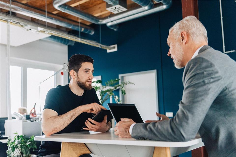 Angst vor Vorgesetzten zu haben ist eigentlich ganz normal - problematisch wird es, wenn uns die Angst im Job blockiert.picture alliance / dpa-tmn