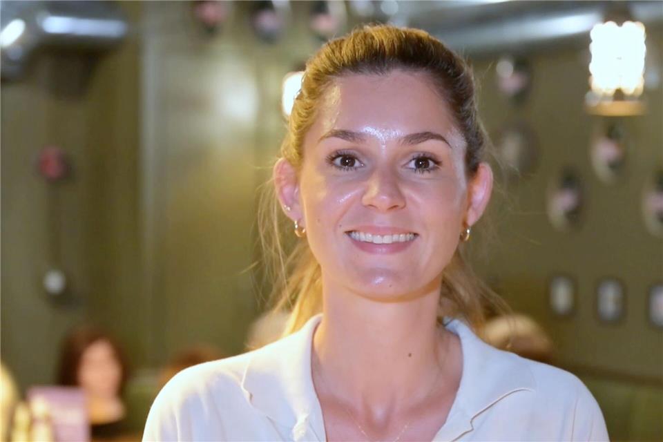 Anita Erdmann gibt Frisierkurse für Väter.Malin Wunderlich/dpa